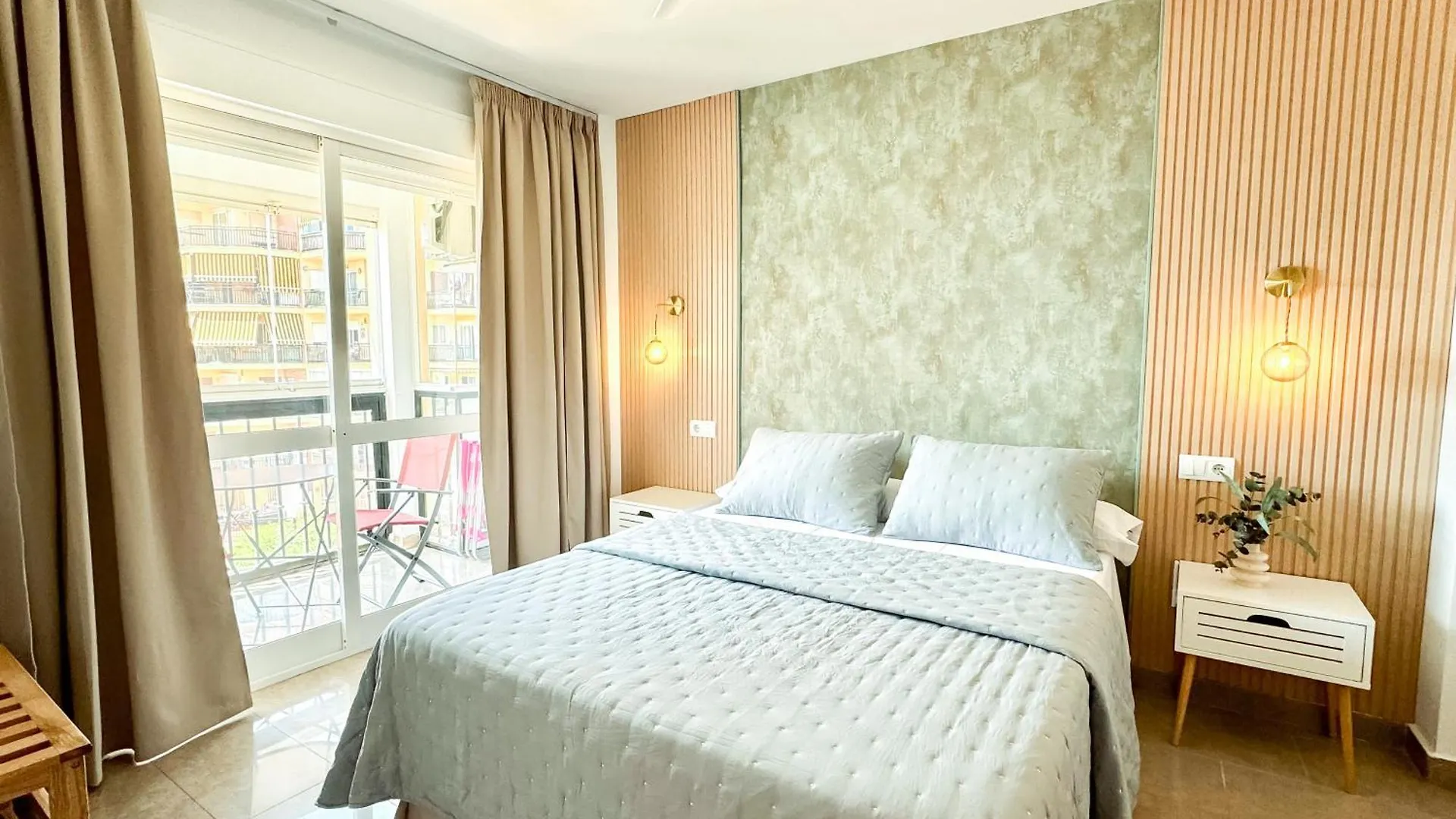 Apartamento Con Vistas A 3 Minutos De La Playa Torremolinos Spain
