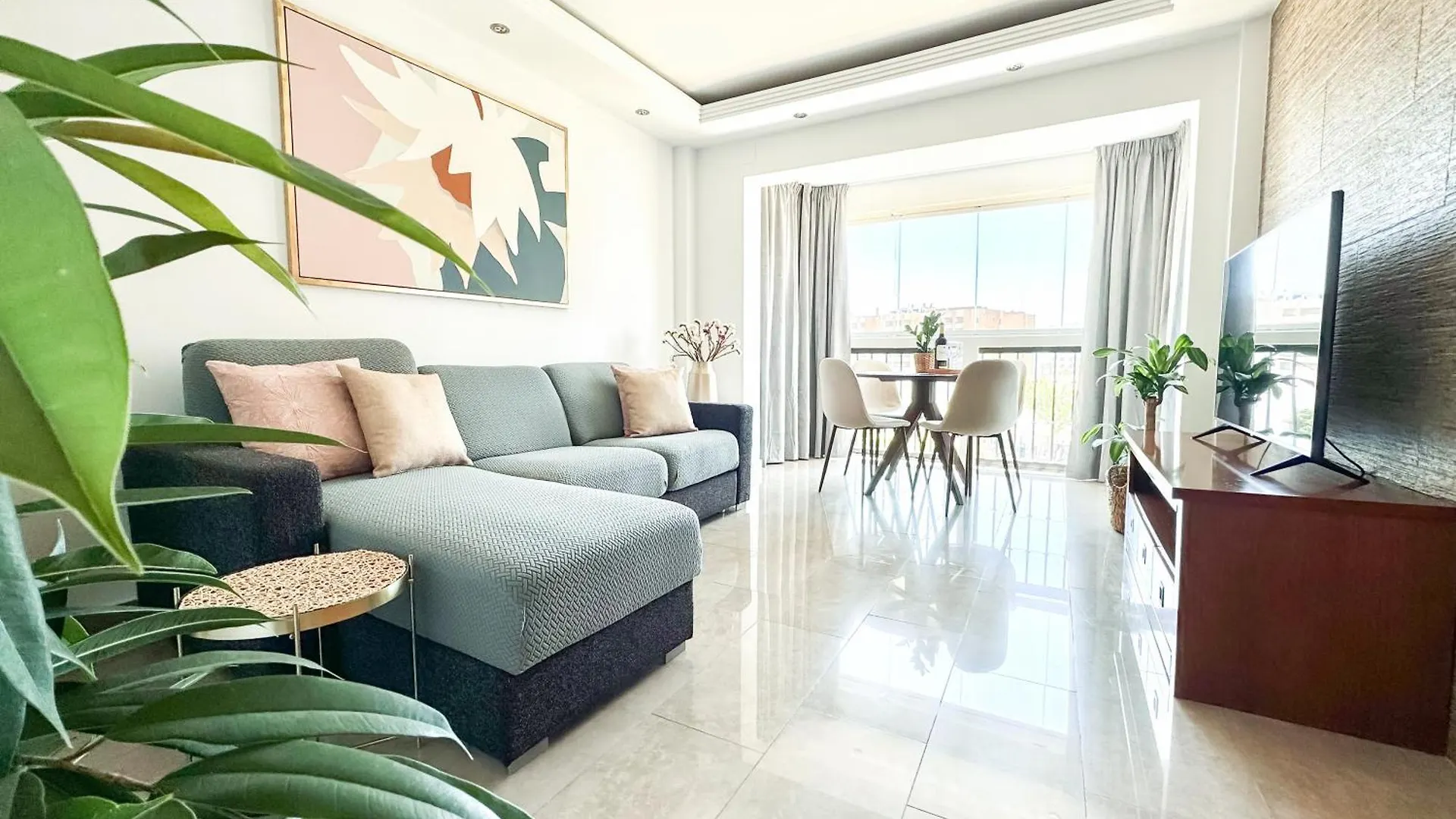 Apartamento Con Vistas A 3 Minutos De La Playa Torremolinos